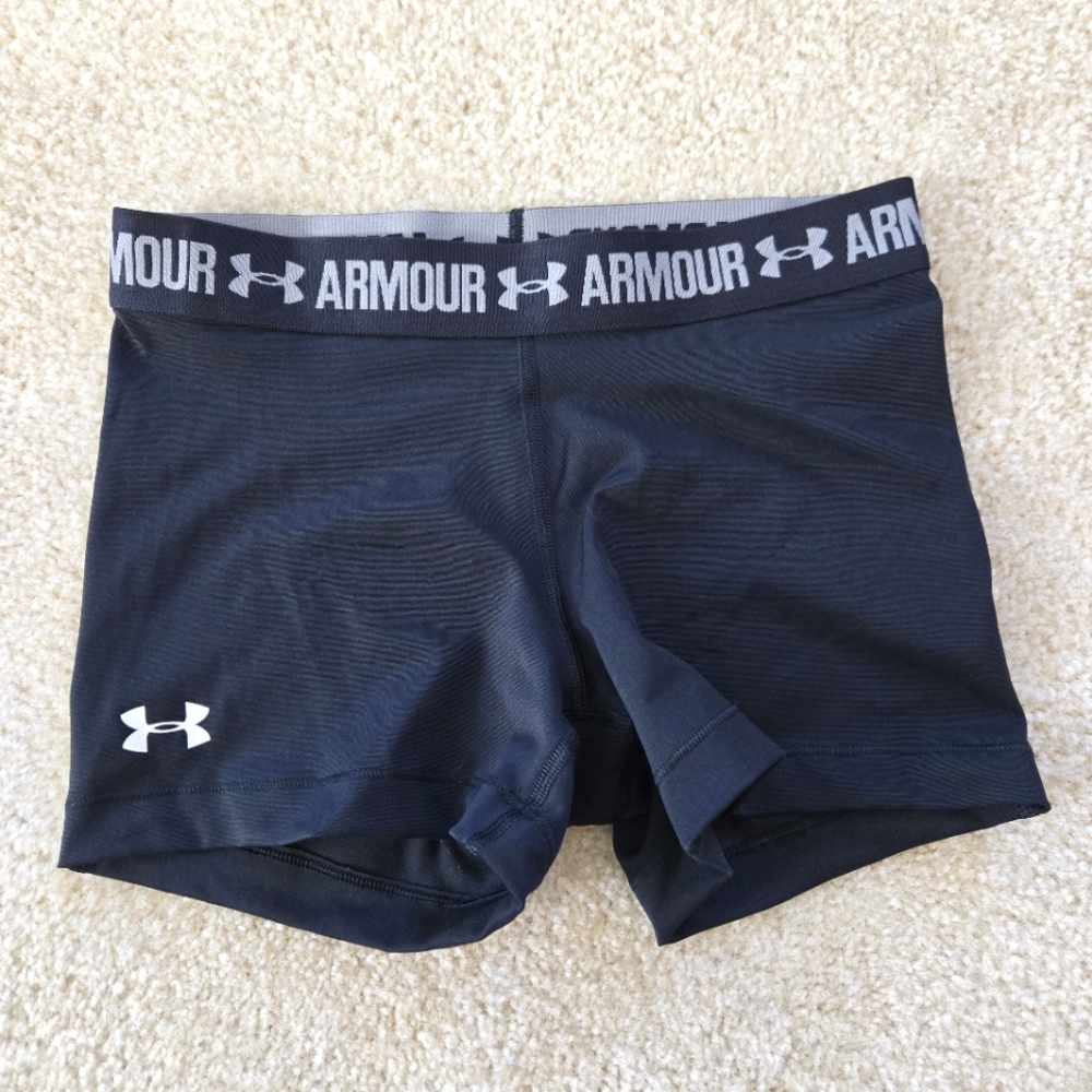 Under Armor Women's Compression Shorts - Size Small